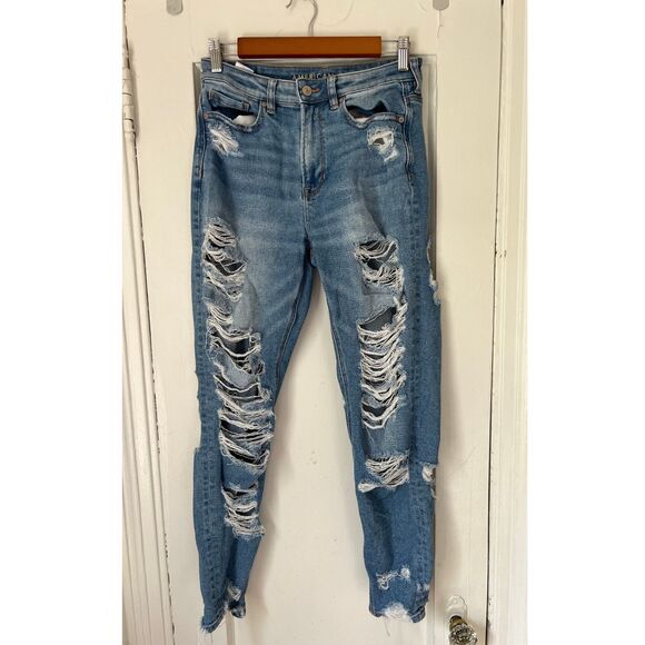 American Eagle Women’s Jean Size 2 Distressed Mid Rise Stretch  Mom Jeans - Picture 1 of 9